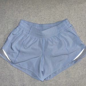 Lululemon hotty hot short 4” ice blue size 6